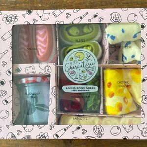 NEW Charcuterie-inspired Ladies Crew Sock Set - Multicolor